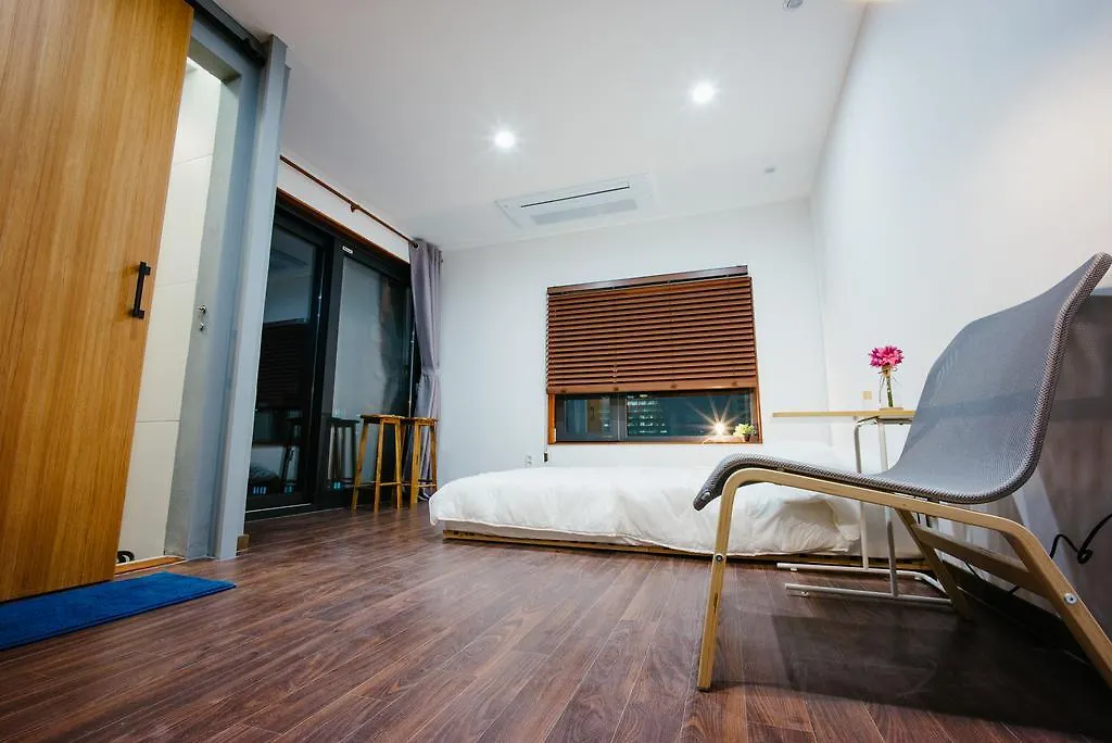 Morning Dew Guesthouse Busan South Korea