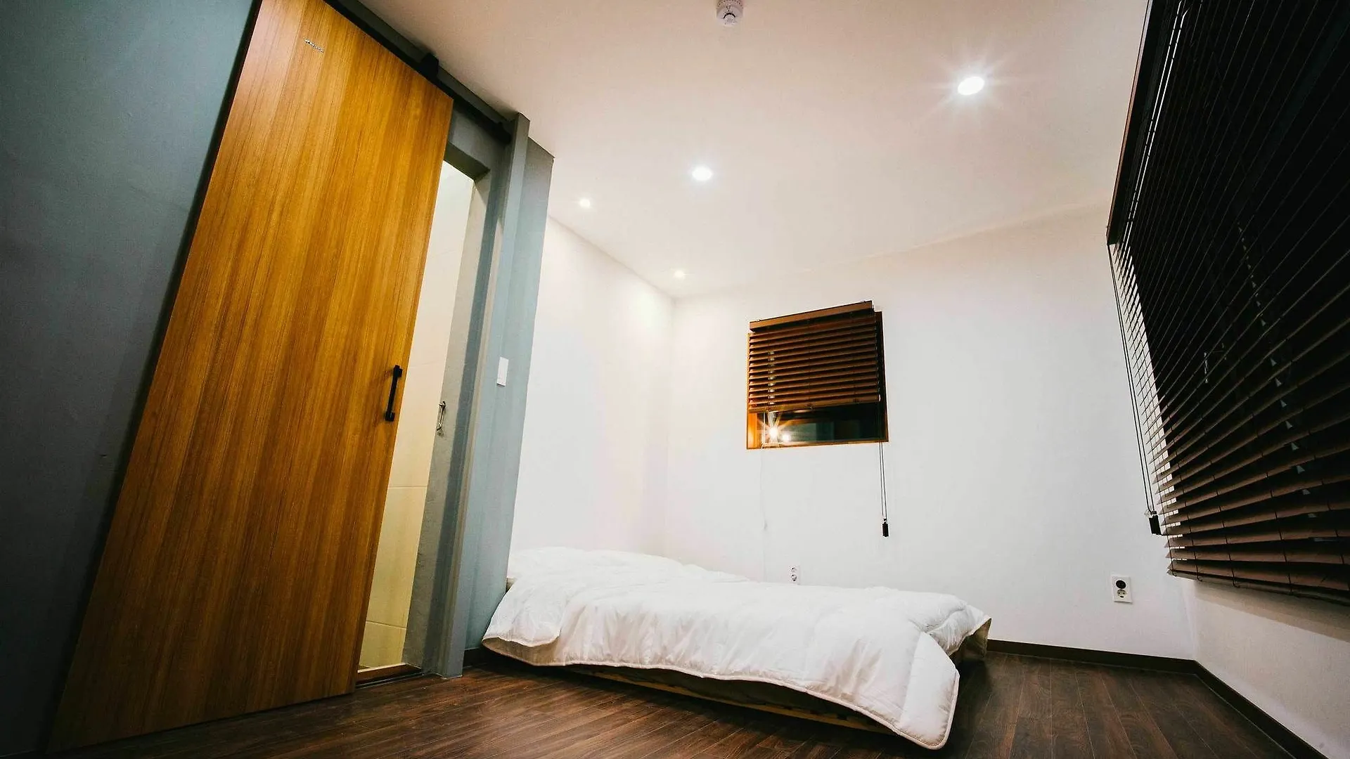 Morning Dew Guesthouse Busan South Korea