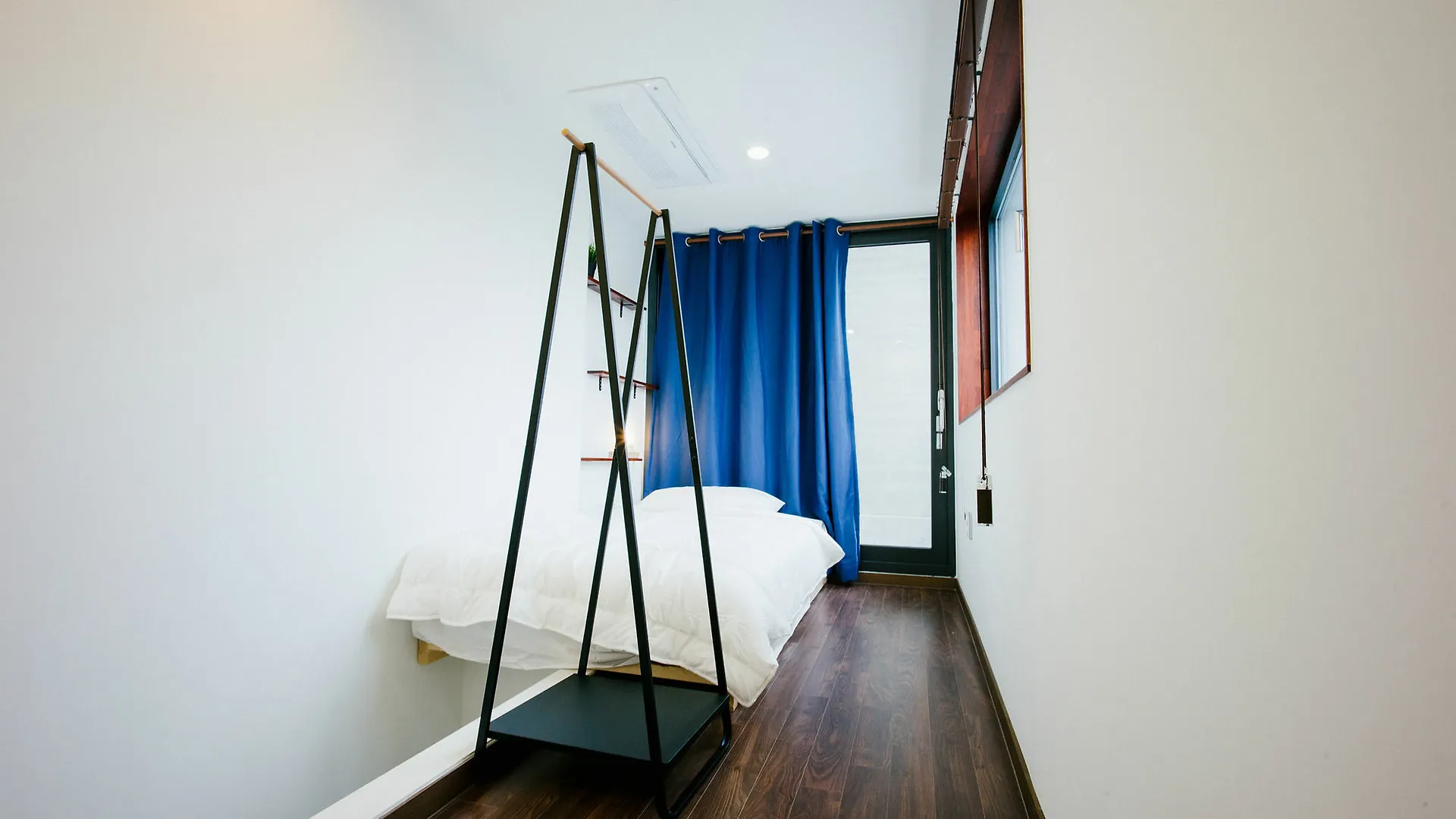 Morning Dew Guesthouse Busan 2*,  South Korea